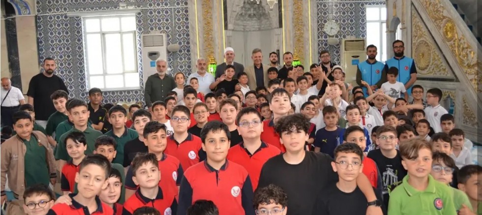 ÇEDES Yıl Sonu Şenliği Dörtyol Merkez Camii’nde Coşkuyla Gerçekleştirildi