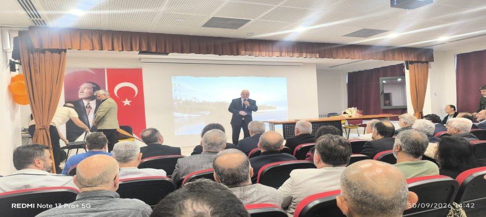 40 Yıllık Eğitim Çınarına Duygu Dolu Veda