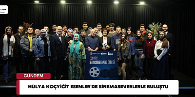Hülya Koçyiğit Esenler'de Sinemaseverlerle Buluştu